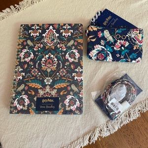 Vera Bradley HP Zip ID, Lanyard and Mini Notebook with Pocket - Home to Hogwarts